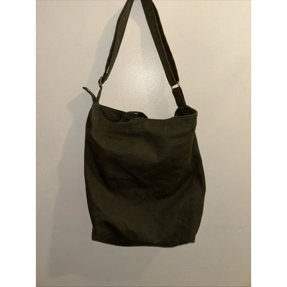 Baggu Bag Olive Green Canvas Tote Medium 17x15 Travel Crossbody Everyday Tote